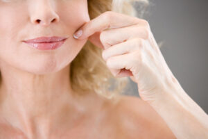 Морщины из тарелки: эта еда заставляет кожу стареть быстрее