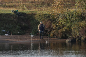 Ловля леща и плотвы в Подмосковье: куда поехать в октябре