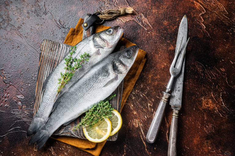 Названы российские регионы, где водится самая полезная морская рыба