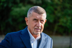 Новый курс правительства Чехии подрывает поддержку Украины в ЕС