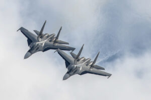 Военэксперт назвал самолеты РФ, способные поразить французские истребители