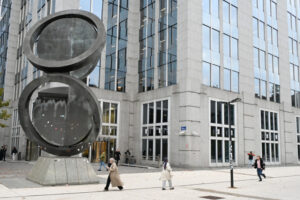 Минфин Бельгии отказался комментировать иск Центробанка к Euroclear