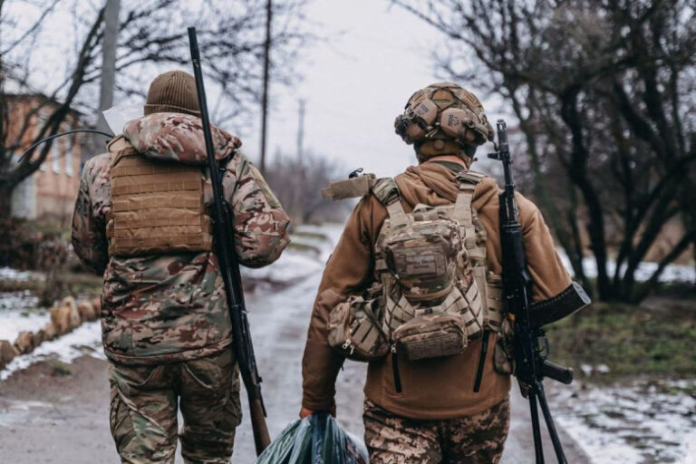 «Старый пшик»: военэксперт о привлечении мужчин старше 60 лет в ВСУ