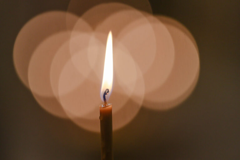 Ударник известной группы скончался в возрасте 72 лет