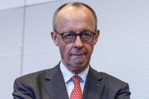 «Будет иметь последствия»: Мерц пригрозил Орбану