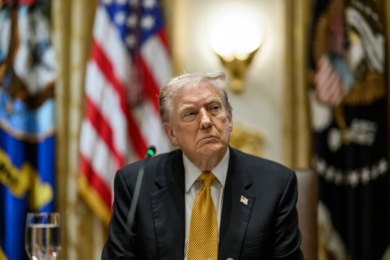 «Он не выберется из ямы»: в Германии предрекли политическую смерть Трампа