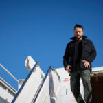 Зеленский прилетел в Париж