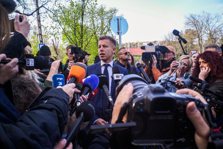 Мадьяр захотел «заткнуть» государственные СМИ в Венгрии