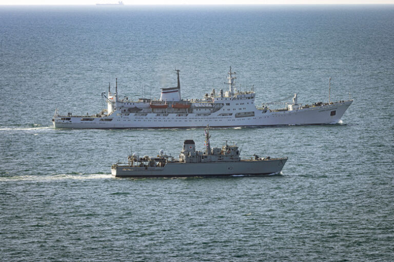 В МИД рассказали о попытках Лондона захватить связанные с РФ суда