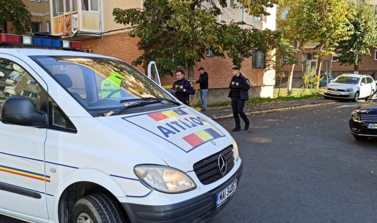 Беспилотник врезался в многоэтажку на востоке Румынии