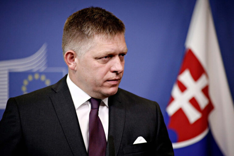 Фицо пообещал передать в ЕС важную информацию после разговора с Путиным