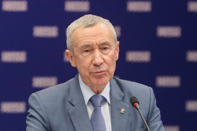 «Смена декораций»: член СВОП об отставке министра обороны Британии