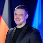 Экс-министру обороны Украины предложили новую должность за границей