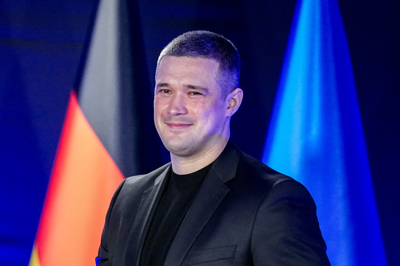 Экс-министру обороны Украины предложили новую должность за границей