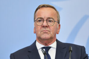 Промышленность Германии не успевает за темпами оборонных заказов