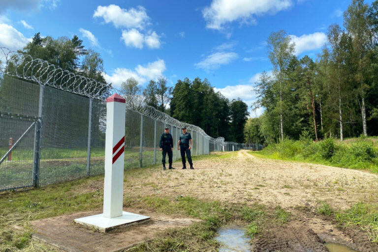 Латвийские пограничники обнаружили «сюрприз» на границе с Белоруссией