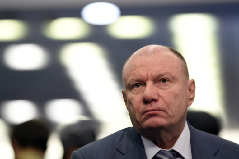 Суд в Британии назначил российского юриста по делу Потаниных