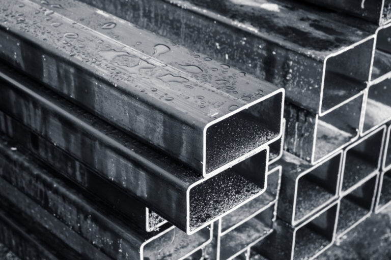 Военэксперт ответил, чем Украине грозит остановка завода ArcelorMittal